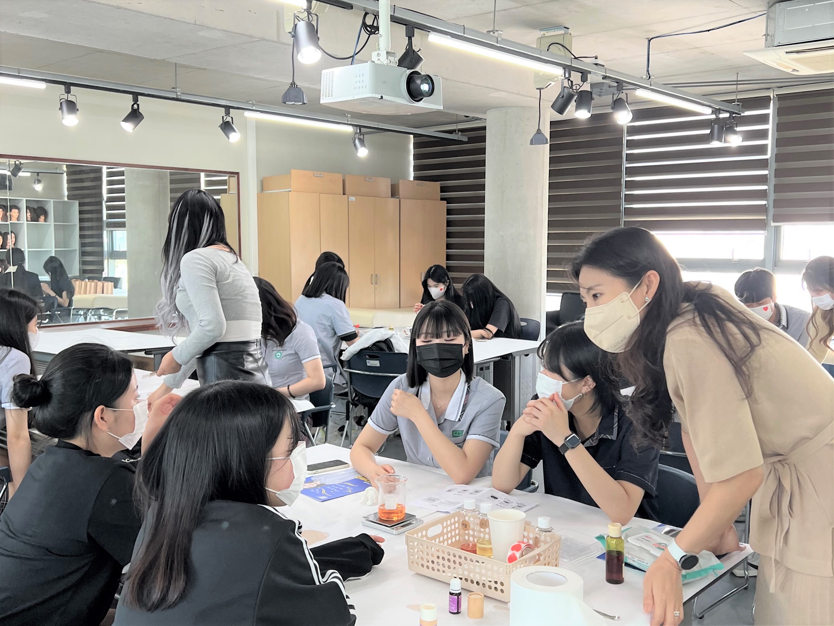 한밭고 전공체험 프로그램 활동 사진